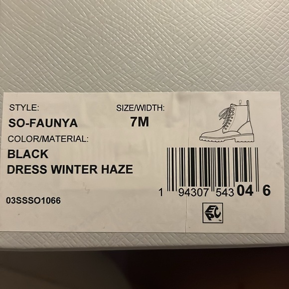 Boots - Picture 7 of 7